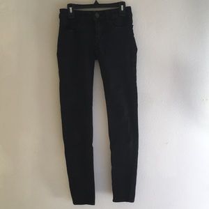 Black Skinny jeans